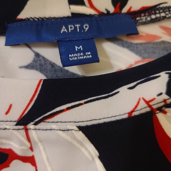 Apt. 9 Dress - Picture 3 of 4